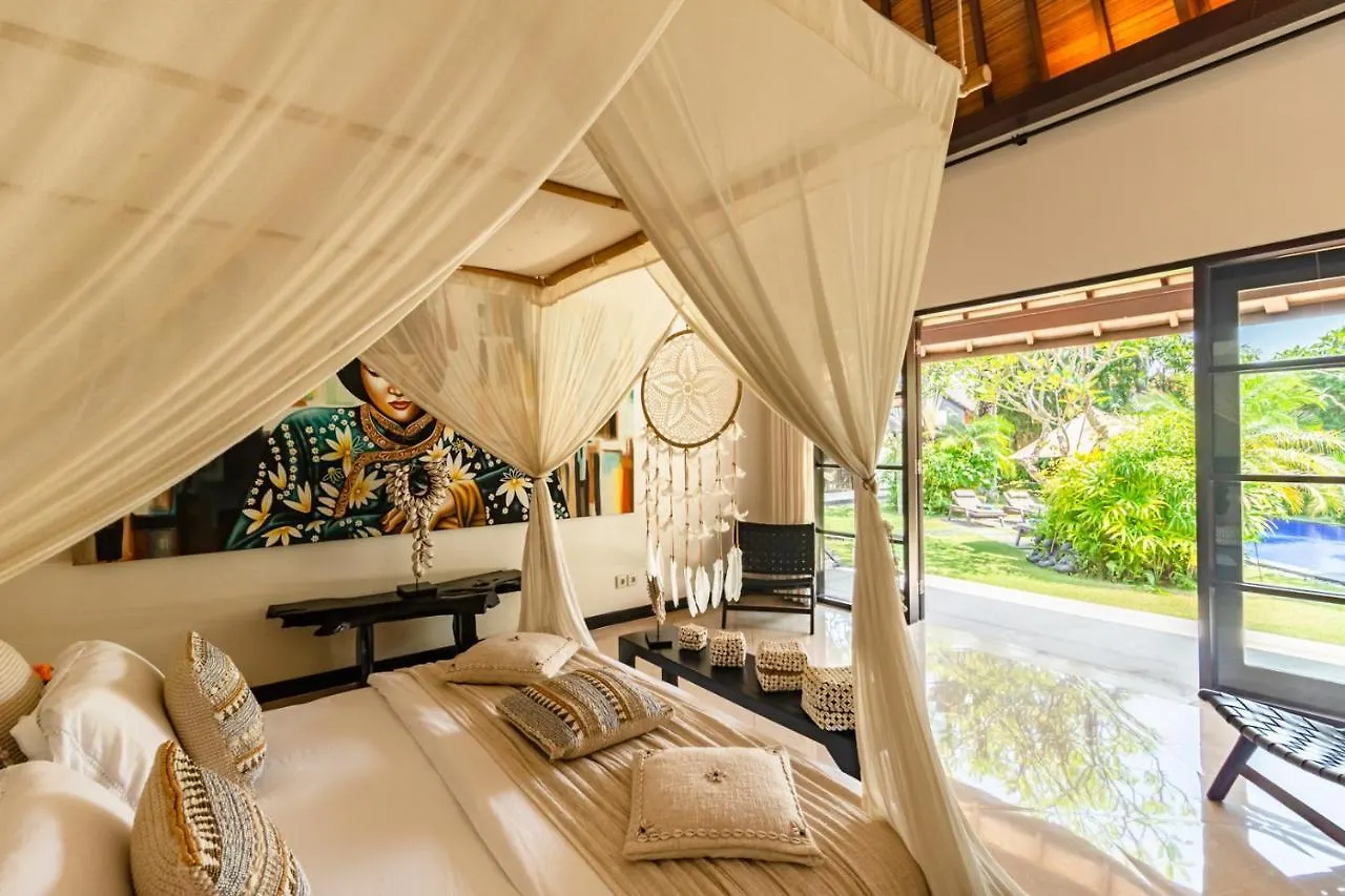 Promo Tropical 3 Bd Villa With Office And Parking Kerobokan