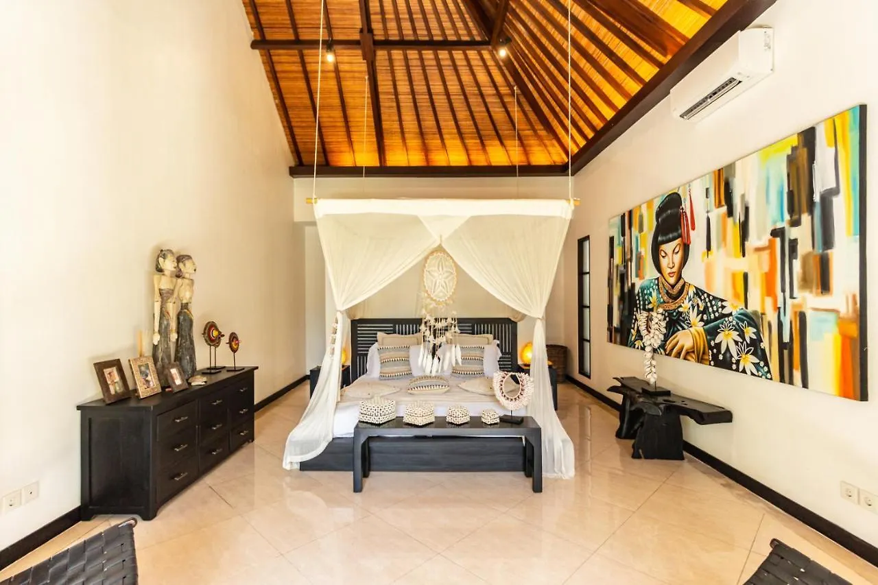 Promo Tropical 3 Bd Villa With Office And Parking Kerobokan