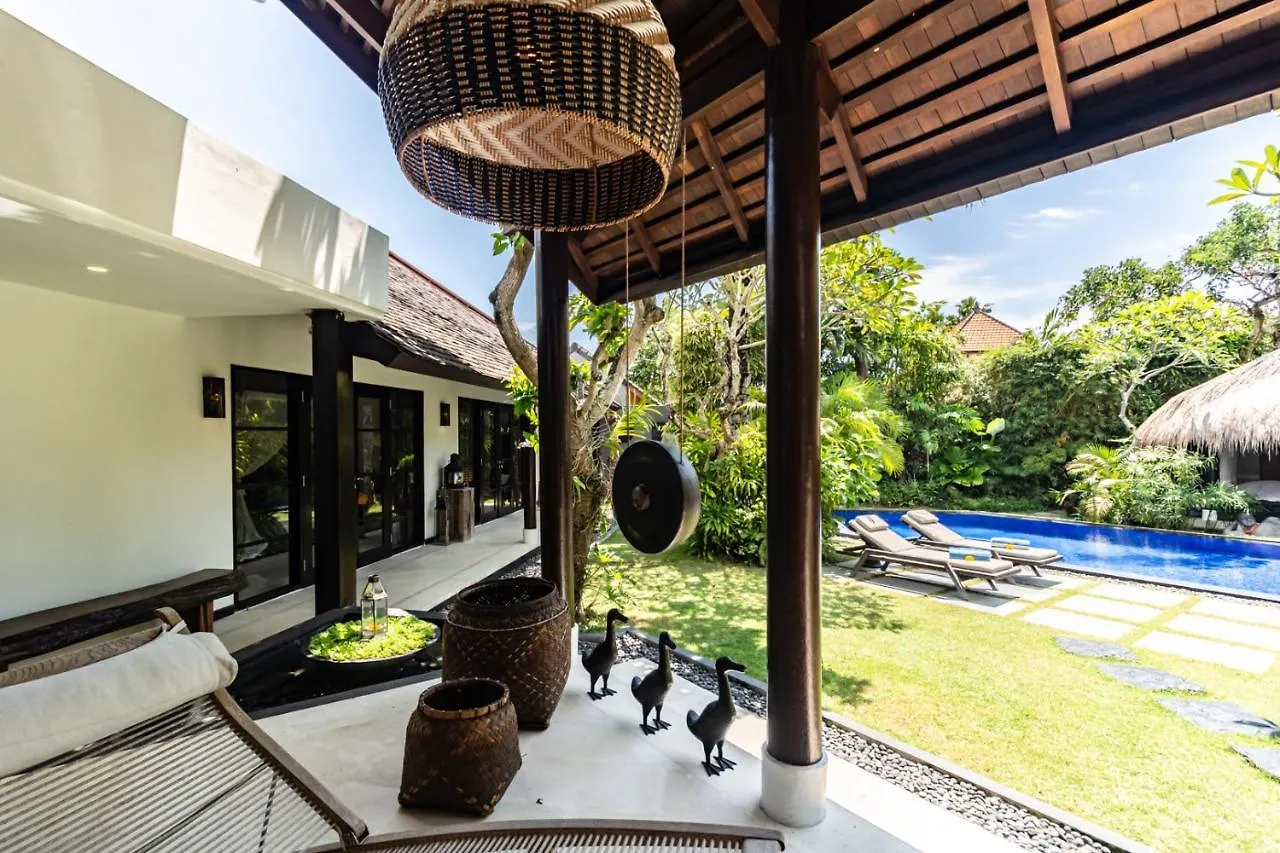 Promo Tropical 3 Bd Villa With Office And Parking Kerobokan