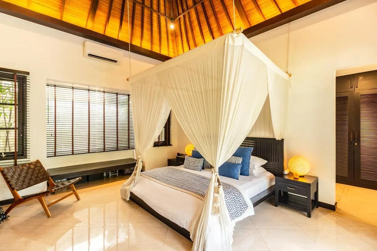 Promo Tropical 3 Bd Villa With Office And Parking Kerobokan Indonésie
