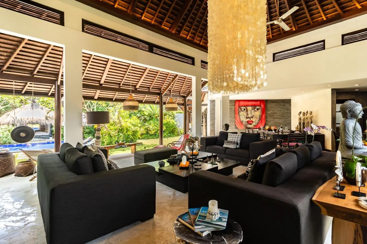 Promo Tropical 3 Bd Villa With Office And Parking Kerobokan