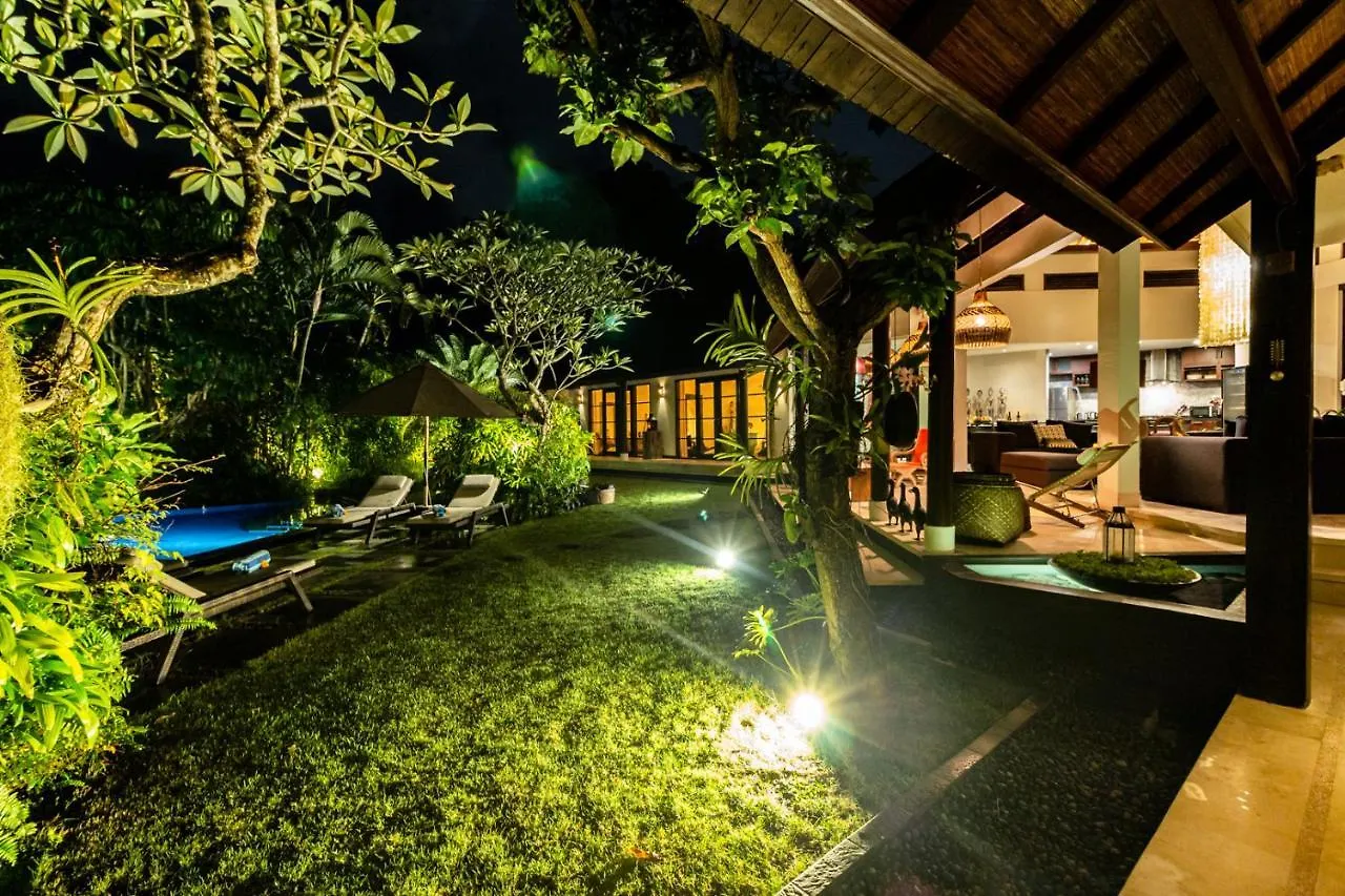 Promo Tropical 3 Bd Villa With Office And Parking Kerobokan