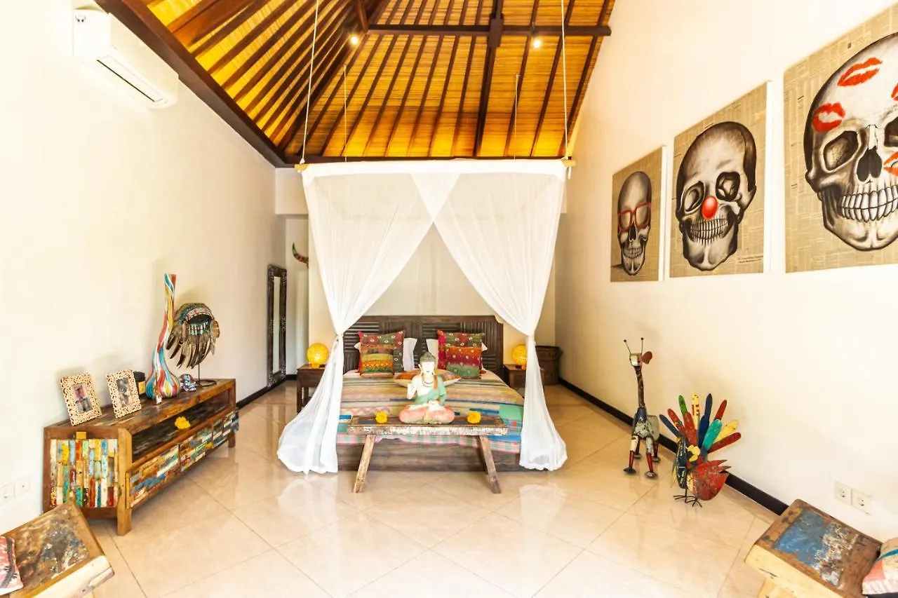 Promo Tropical 3 Bd Villa With Office And Parking Kerobokan