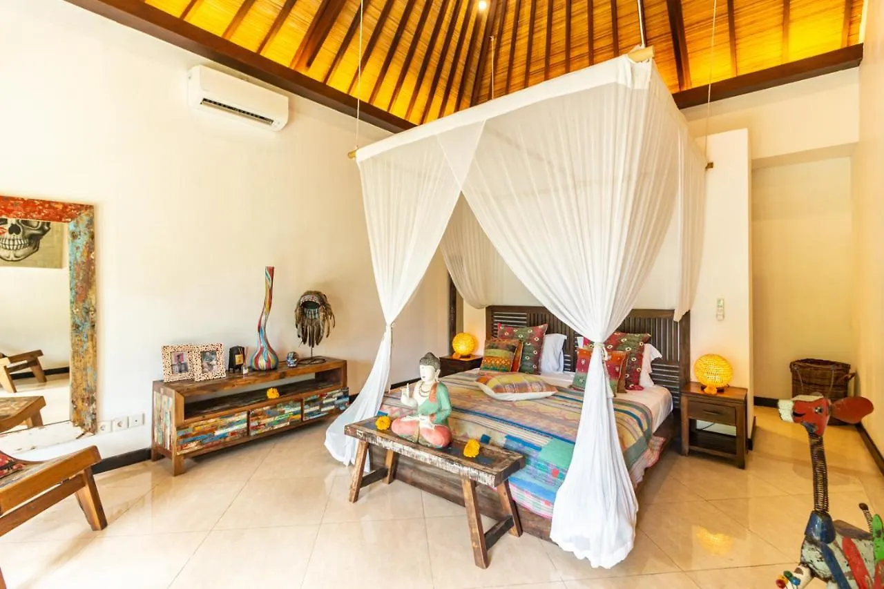 Promo Tropical 3 Bd Villa With Office And Parking Kerobokan