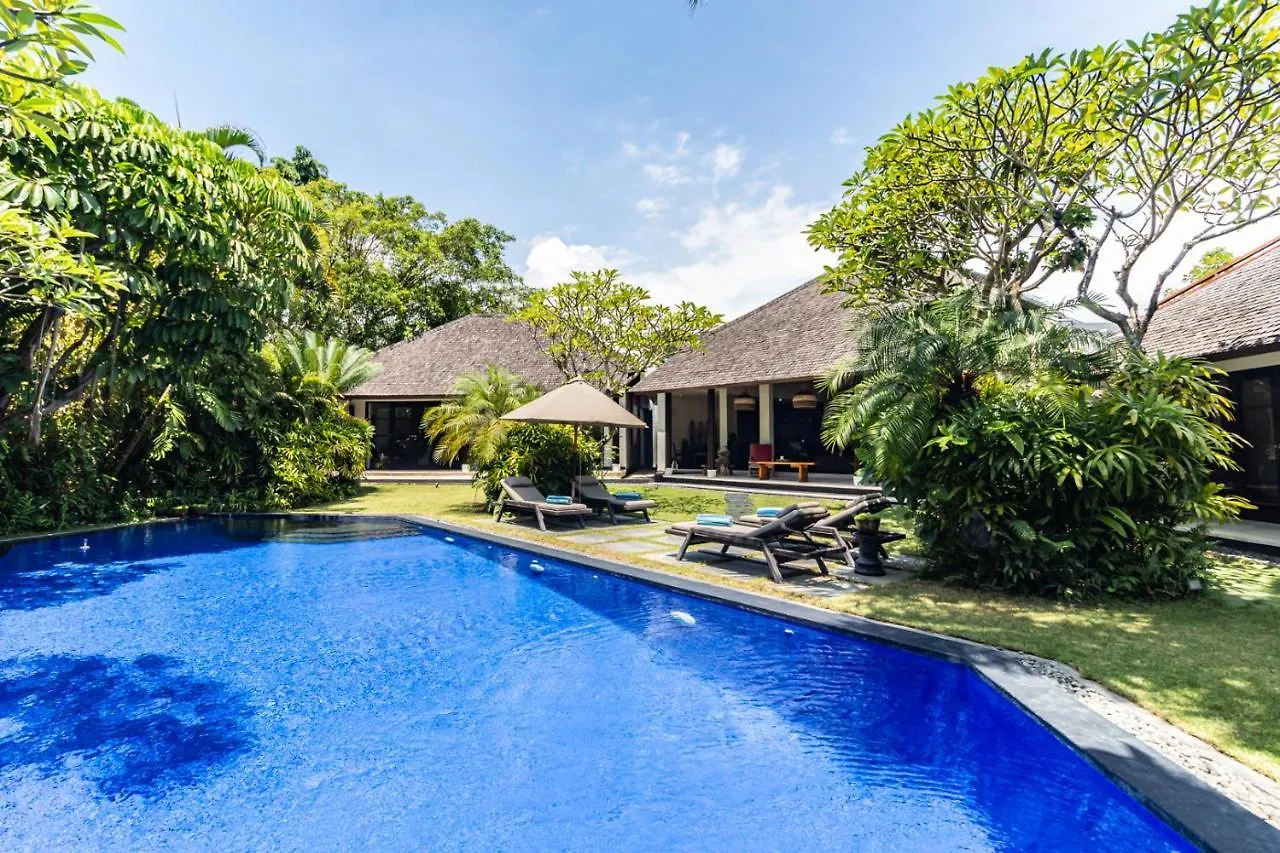 Promo Tropical 3 Bd Villa With Office And Parking Kerobokan
