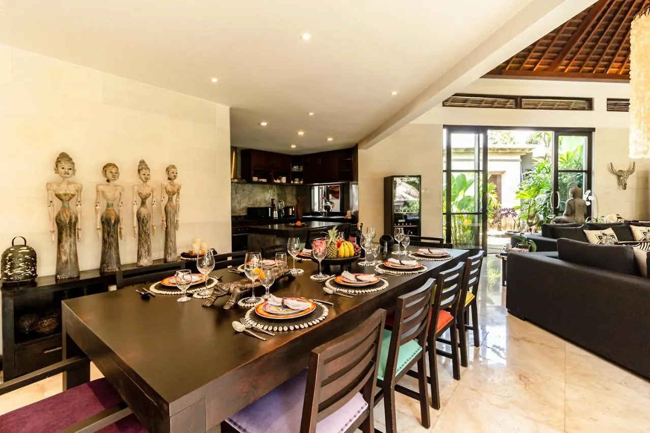 Promo Tropical 3 Bd Villa With Office And Parking Kerobokan