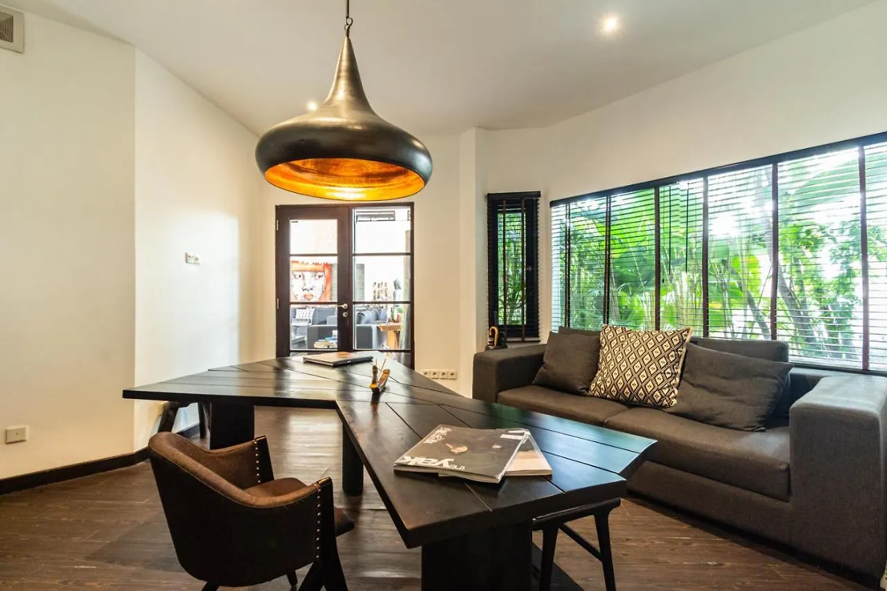 Promo Tropical 3 Bd Villa With Office And Parking Kerobokan  0*, Kerobokan (Bali)